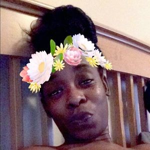 Meet your Posher, Cassandra